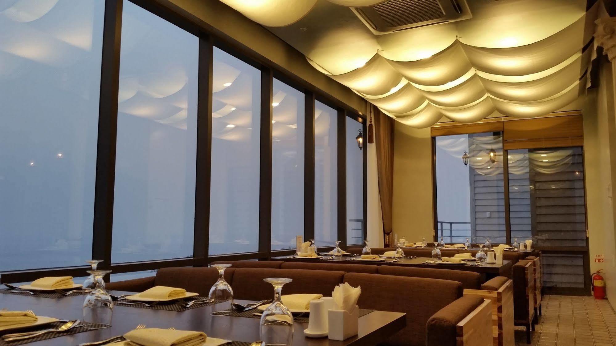 Hyunjin Tourist Hotel Donghae Zewnętrze zdjęcie